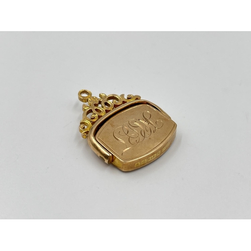 1083 - A George V Constantine & Floyd Ltd. hallmarked Birmingham 9ct gold bloodstone swivel fob, dated 1921... 