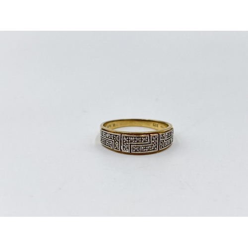 1087 - A hallmarked Birmingham 9ct gold 0.1ct diamond ring, size O½ - approx. gross weight 2.15 grams