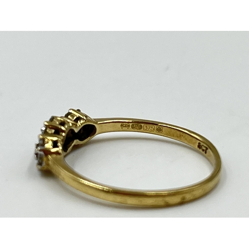 1088 - A hallmarked Sheffield 9ct gold 0.27ct diamond ring, size P½ - approx. gross weight 1.75 grams