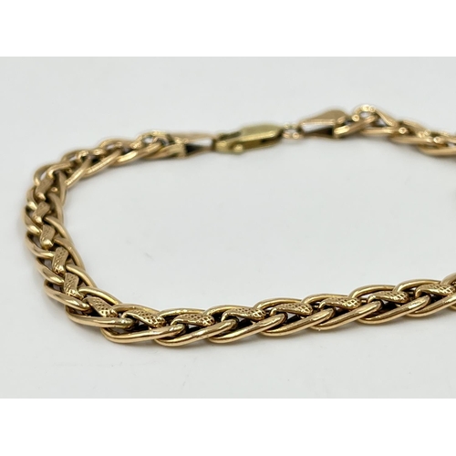 1089 - A 9ct gold 18cm bracelet - approx. gross weight 6 grams