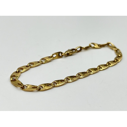 1090 - A hallmarked Sheffield import 9ct gold 18cm bracelet - approx. gross weight 5 grams