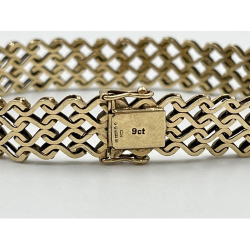 1092 - A hallmarked 9ct gold 19cm bracelet - approx. gross weight 16.8 grams