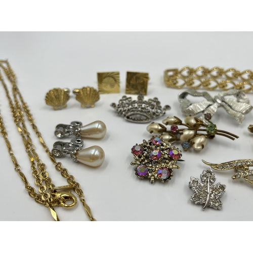 1095 - A collection of vintage costume jewellery