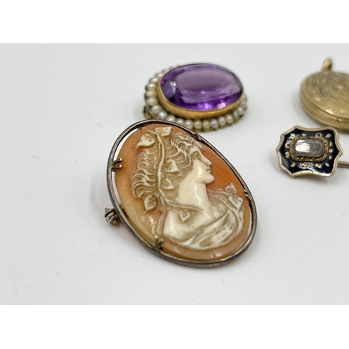 1121 - Five pieces of antique jewellery to include 800 grade silver cameo pin brooch, yellow metal and enam... 