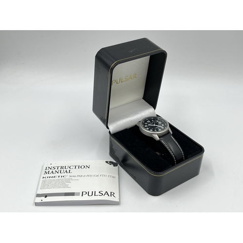 1133A - A boxed Pulsar YT57-X022 Kinetic 100m men's wristwatch with instruction manual