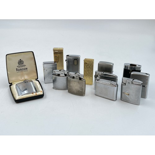 1204A - Thirteen vintage cigarette lighters to include Ronson, Zippo, Colibri etc.