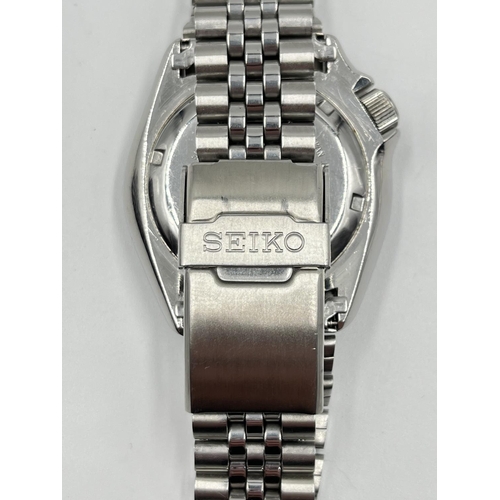 1168 - A Seiko Marine Master Professional automatic modded 42mm men's wristwatch - ref. 7002-700J