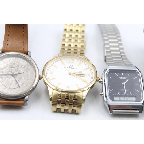 1223 - Five quartz men's wristwatches to include Casio, Accurist etc.