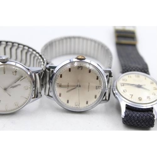 1232 - Four vintage mechanical men's wristwatches to include Rotary, Avia etc.