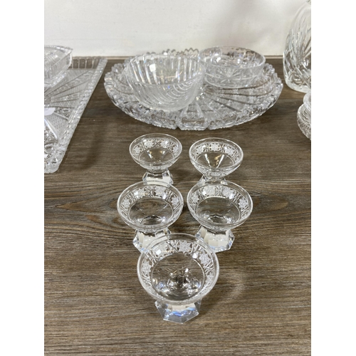 256 - A collection of cut glassware to include Thomas Webb 20cm bowl, Val St Lambert 13cm bowl etc.