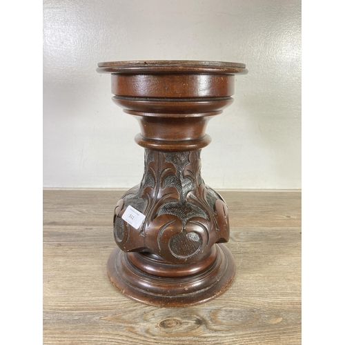 511 - A Victorian carved mahogany pillar/stand - approx. 31cm high x 21cm diameter