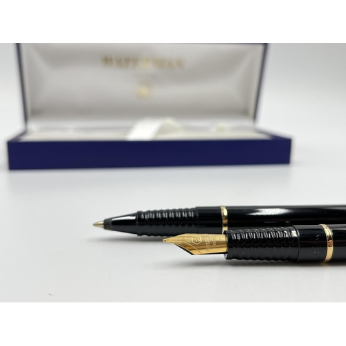 1176 - A boxed Waterman Paris two piece pen set, one ballpoint and one fountain