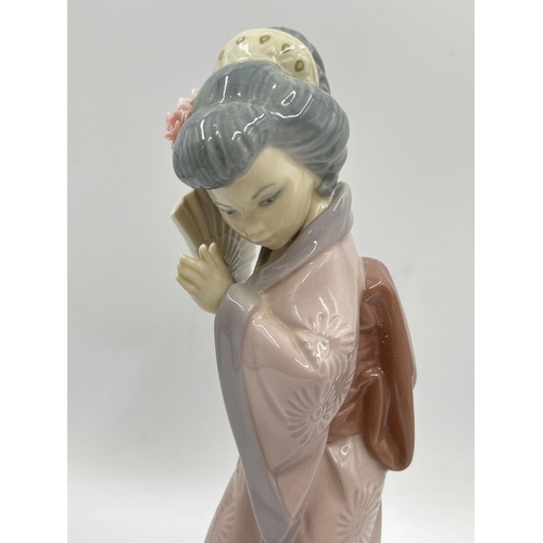 170 - A Lladro Timid Japanese Geisha Girl figurine model no. 4990 - approx. 29cm high