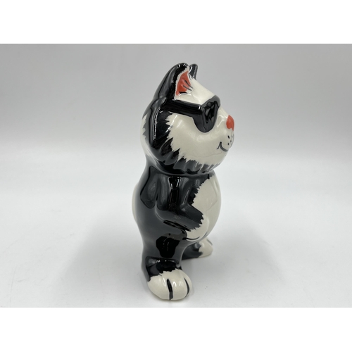 225 - A Lorna Bailey jazz band vocalist cat figurine - approx. 12.5cm