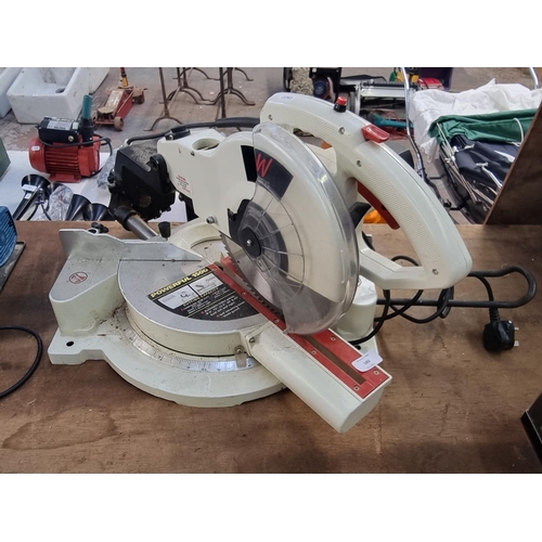 582 - An Axminster AWSMS10 240v mitre saw