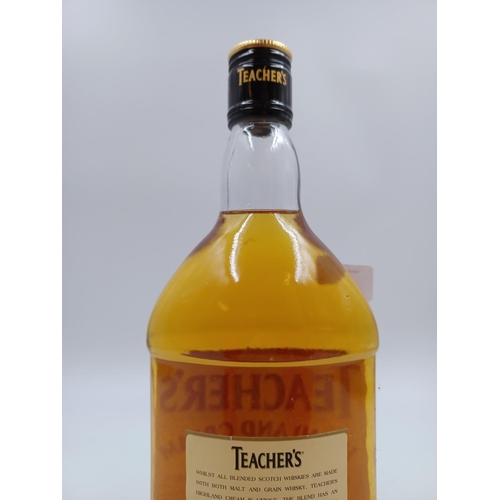 563 - A 1L bottle of Teacher's Highland Cream blended Scotch whisky - bottled at 40%