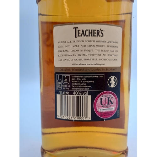 563 - A 1L bottle of Teacher's Highland Cream blended Scotch whisky - bottled at 40%