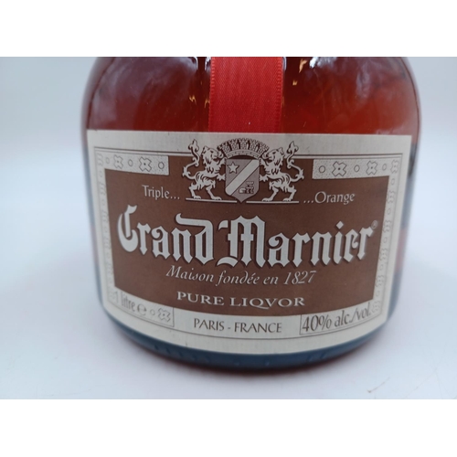 572 - A 1L bottle of Grand Marnier Cordon Rouge orange-flavoured liqueur - bottled at 40%