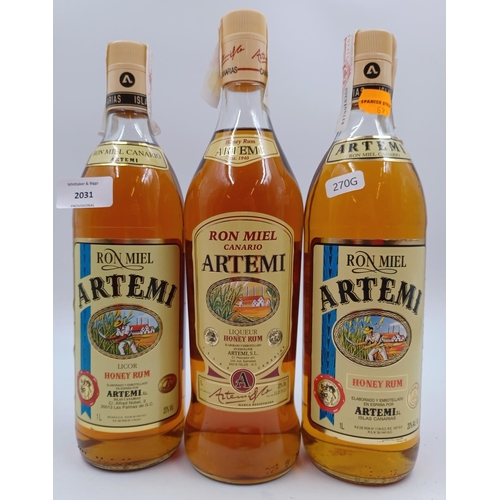 577 - Three 1L bottles of Canarian Artemi honey rum liqueur - bottled at 20%