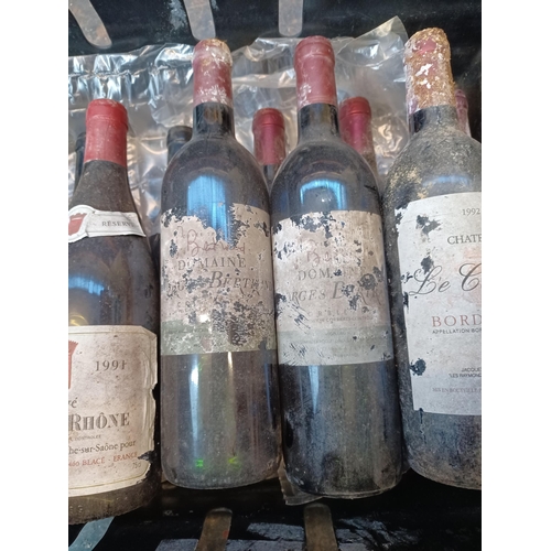 636 - Nineteen 75cl bottles of French red wine to include four Maison du Rouret vin de pays des Coteaux de... 