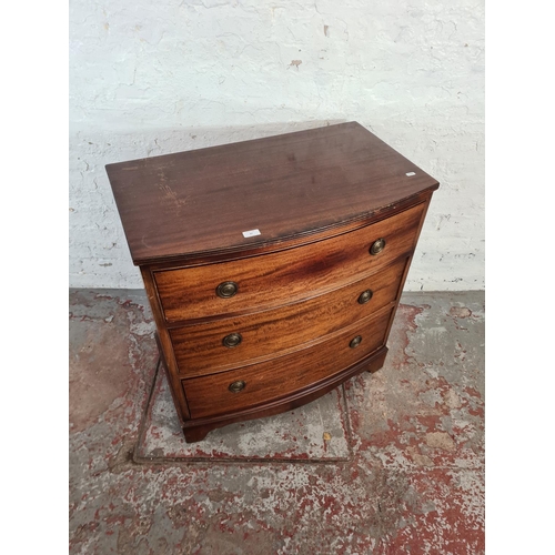 87 - A Regency style mahogany bow fronted chest of three drawers - approx. 85cm high x 80cm wide x 48cm d... 