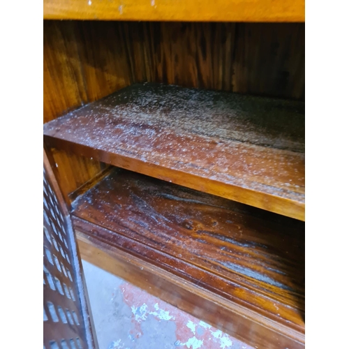 92 - An Ancient Mariner mahogany sideboard with three drawers and two cupboard doors - approx. 85cm high ... 