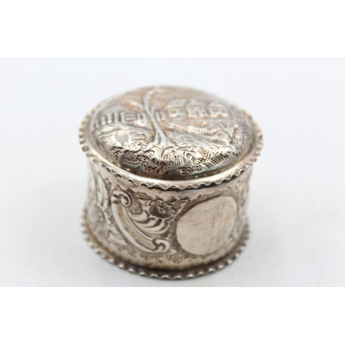 1262 - A Victorian George Nathan & Ridley Hayes hallmarked Birmingham silver pill/trinket box, dated 1891 -... 