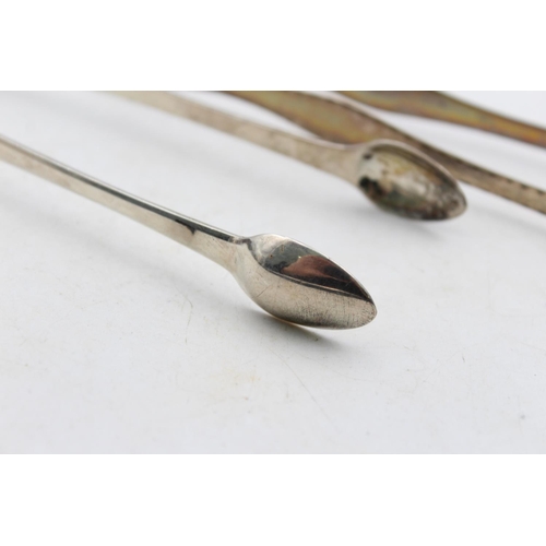 1263 - Two Georgian hallmarked silver sugar tongs - approx. gross weight 68 grams