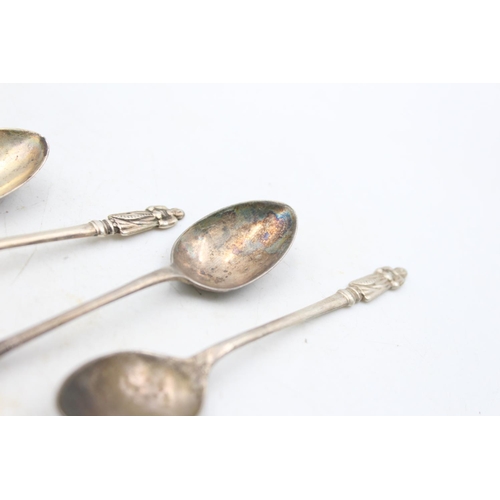 1266 - Five Edwardian W S Savage & Co. hallmarked Sheffield silver Apostle teaspoons, dated 1901 - approx. ... 