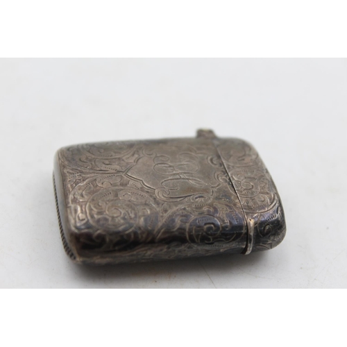 1267 - An Edwardian Matthew John Jessop hallmarked London silver vesta case, dated 1903 - approx. gross wei... 