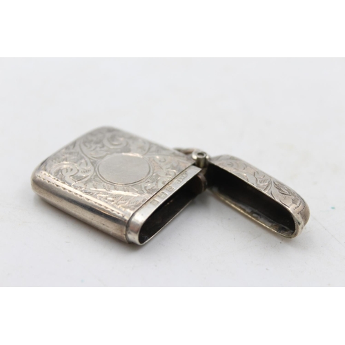 1268 - An Edwardian S. Blanckensee & Son Ltd. hallmarked Birmingham silver vesta case, dated 1907 - approx.... 