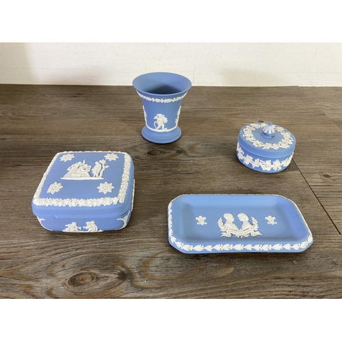 290 - Eleven pieces of Wedgwood Jasperware to include 20cm bowl, trinket boxes, 19cm vase etc.