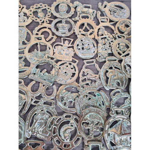 345 - Approx. 135 vintage horse brasses