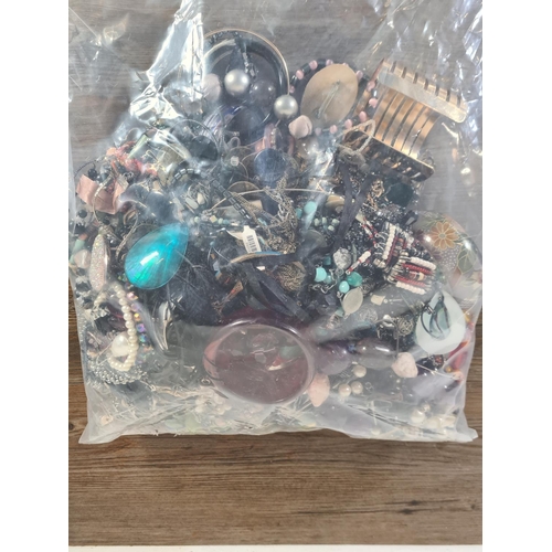 450 - Approx. 4.75kg of costume jewellery