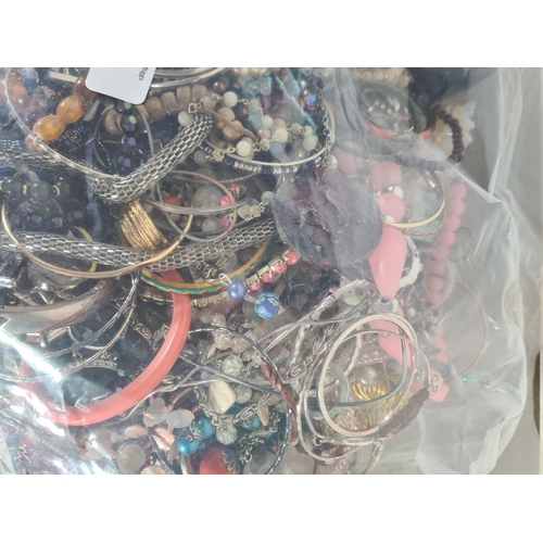 453 - Approx. 4.5kg of costume jewellery