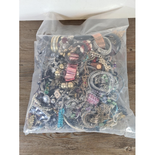 458 - Approx. 4.5kg of costume jewellery