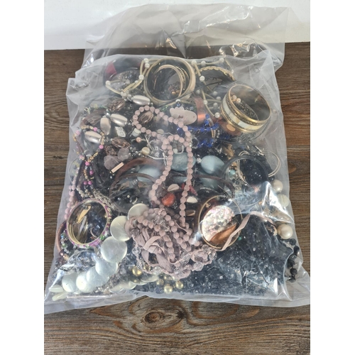 463 - Approx. 3.8kg of costume jewellery