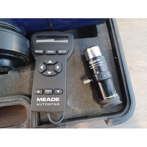 685 - A cased Meade EXT-70 D=70mm F=350mm f/5.0 telescope