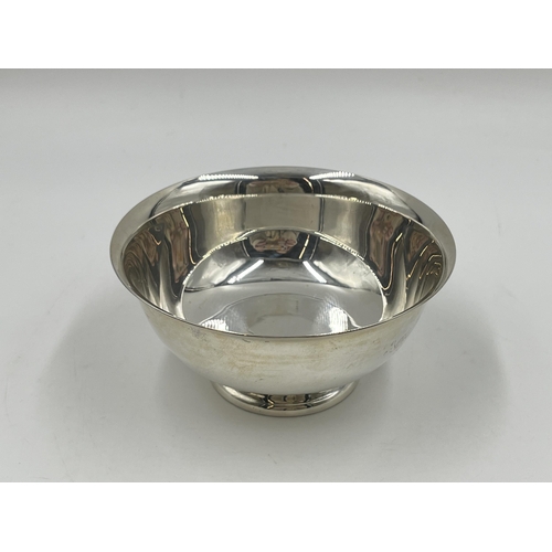 1244 - An Elizabeth II Royal Irish Silver Co. hallmarked Dublin silver footed bowl, dated 1970 - approx. gr... 