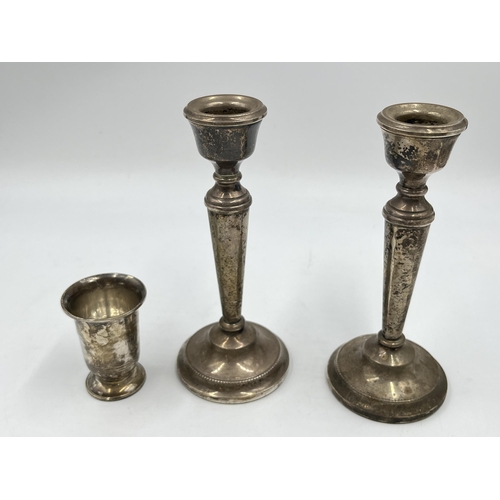 1252 - A pair of Elizabeth II A.T. Cannon Ltd hallmarked Birmingham silver 16cm candlesticks, dated 1971 - ... 