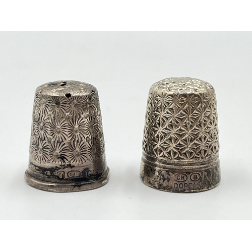 1287 - Two Charles Horner Dorcas silver thimbles - approx. gross weight 10 grams