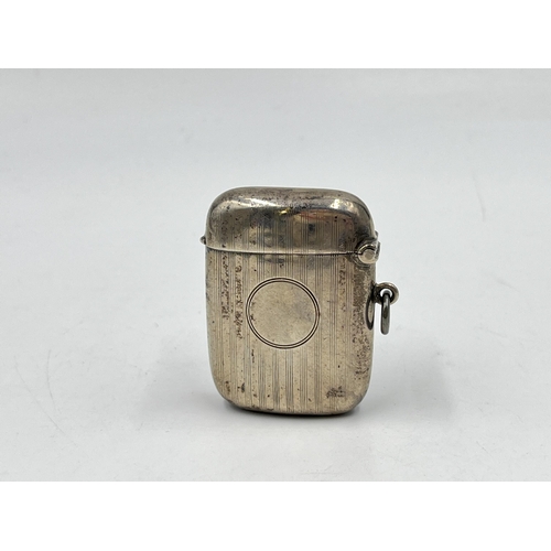 1292 - A George V Joseph Gloster Ltd hallmarked Birmingham silver vesta case, dated 1919 - approx. gross we... 