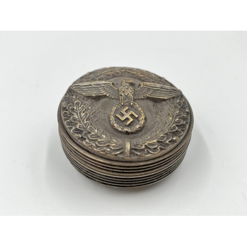 1236A - A WWII German snuff box - approx. 5cm diameter