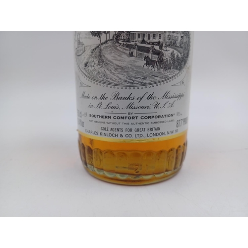 537 - An old 26.4 fl. oz./75cl bottle of Southern Comfort whiskey liqueur - bottled at 87.7°