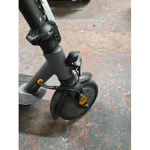 913 - A Trekstor E.Gear electric scooter