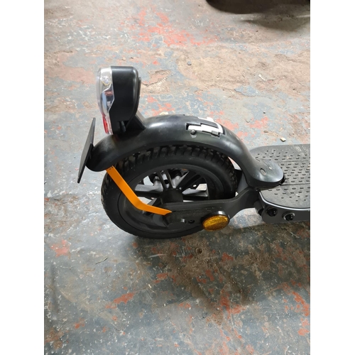 913 - A Trekstor E.Gear electric scooter