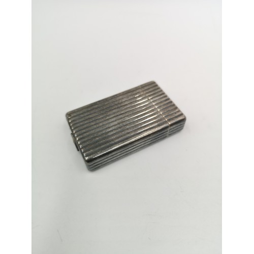 1236C - A vintage Dunhill cigarette lighter, reg design no. 855346, pat no. 466087 - approx. 5.5cm x 3.5cm