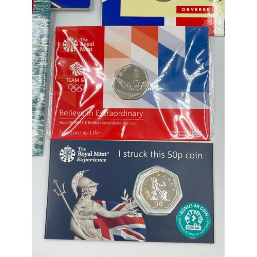 1233 - A collection of British commemorative coins