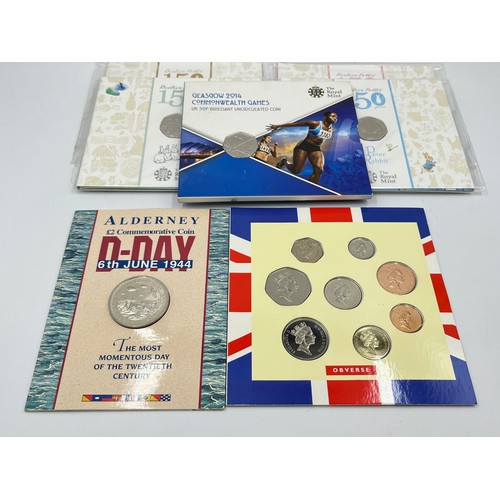 1233 - A collection of British commemorative coins