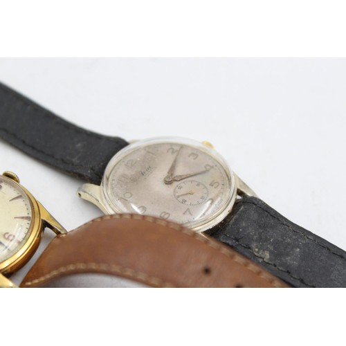 1142 - Three vintage mechanical men's wristwatches, Roamer, Smiths and Avia